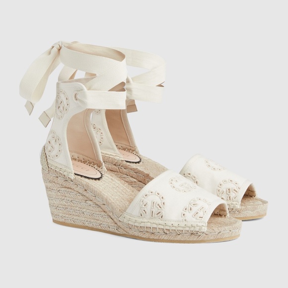 size 39.5eu 9.5 US Gucci Canvas Interlocking G Espadrille Wedge Sandals White - Picture 1 of 11
